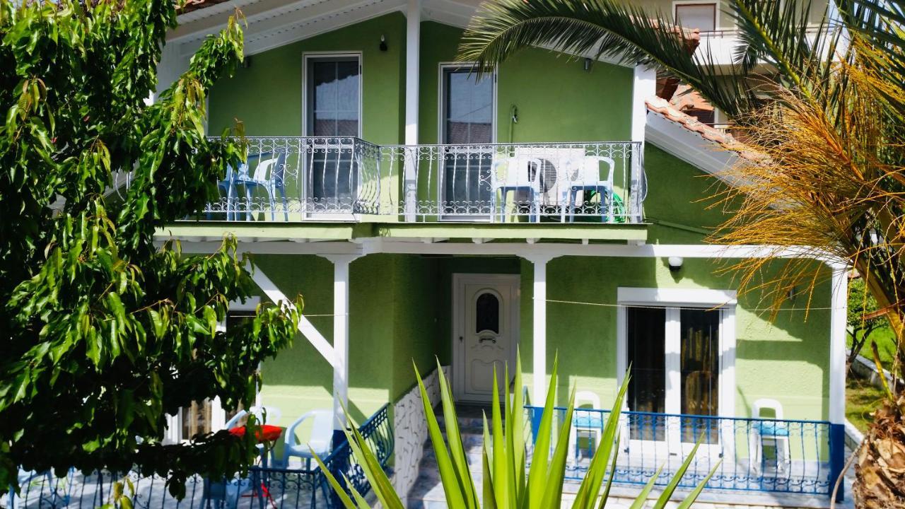Nadia'S Beach House Pefkari Exterior photo